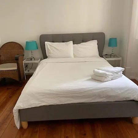 Groovy M2 R3 - Amazing Double With En-suite Bathroom بيت ضيافة Lisboa