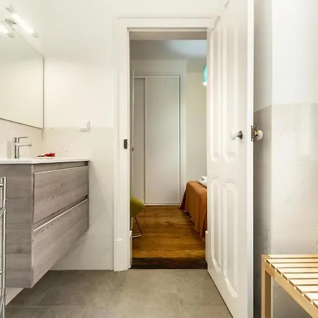 Groovy M2 R3 - Amazing Double With En-suite Bathroom Casa de hóspedes Lisboa