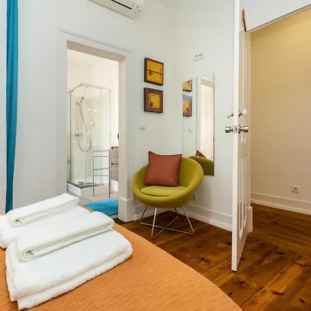 Groovy M2 R3 - Amazing Double With En-suite Bathroom