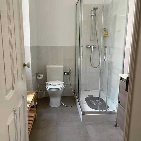 Groovy M2 R3 - Amazing Double With En-suite Bathroom Guest house Lisbon